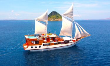 4D3N Island Odyssey from Lombok to Komodo
