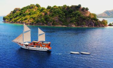 4D3N Island Odyssey from Komodo to Lombok